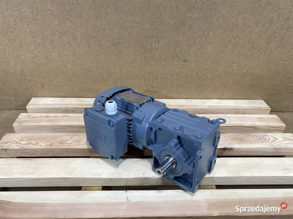 motoreduktor przekładnia 037kW 96obr 3fazowy SEW Pigża