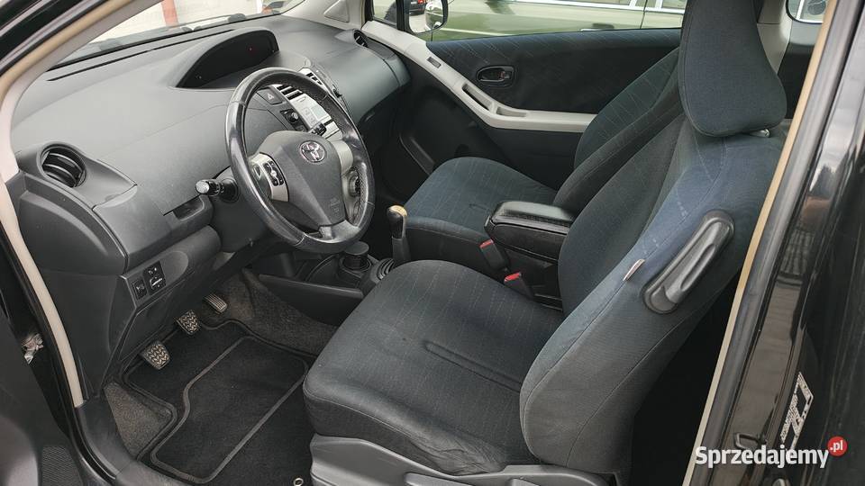 Toyota Yaris II 10 69 169489 nieuszkodzony Yaris Ropica Polska