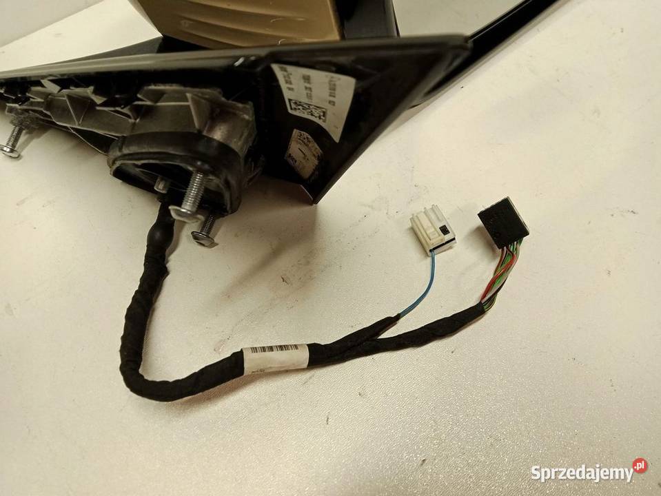 MERCEDES EKLASA W213 LUSTERKO PRAWE 71 8 PIN Rakoniewice