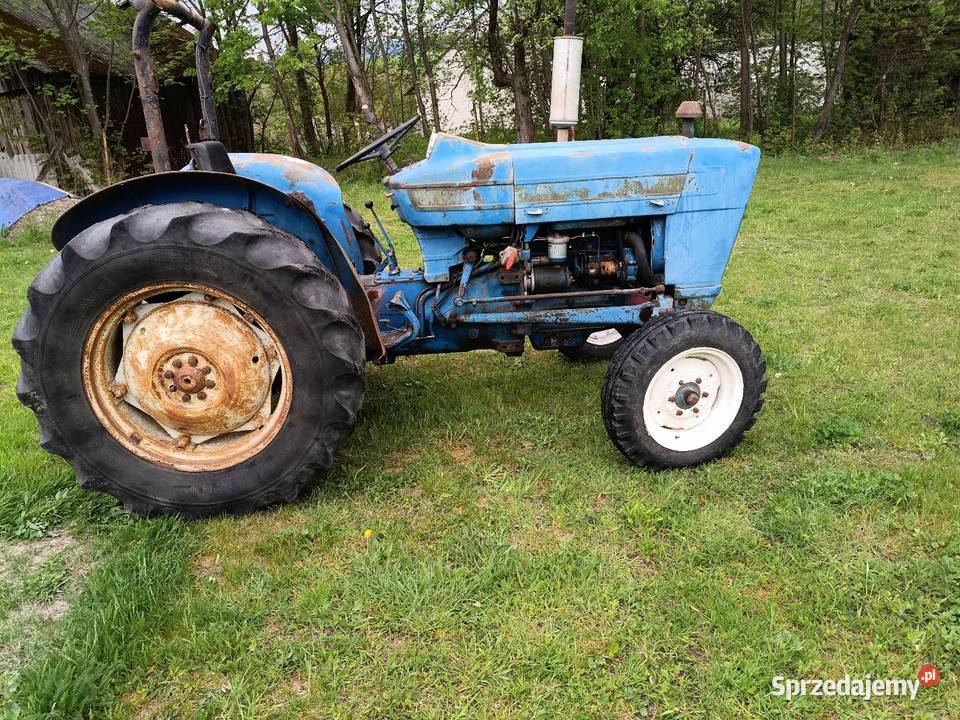 Ford 2000 Łagów