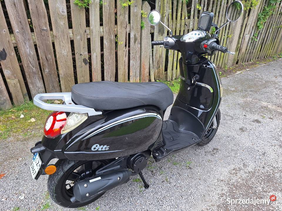 Skuter retro 2t Transport oplaty na Zawiercie sprzedam