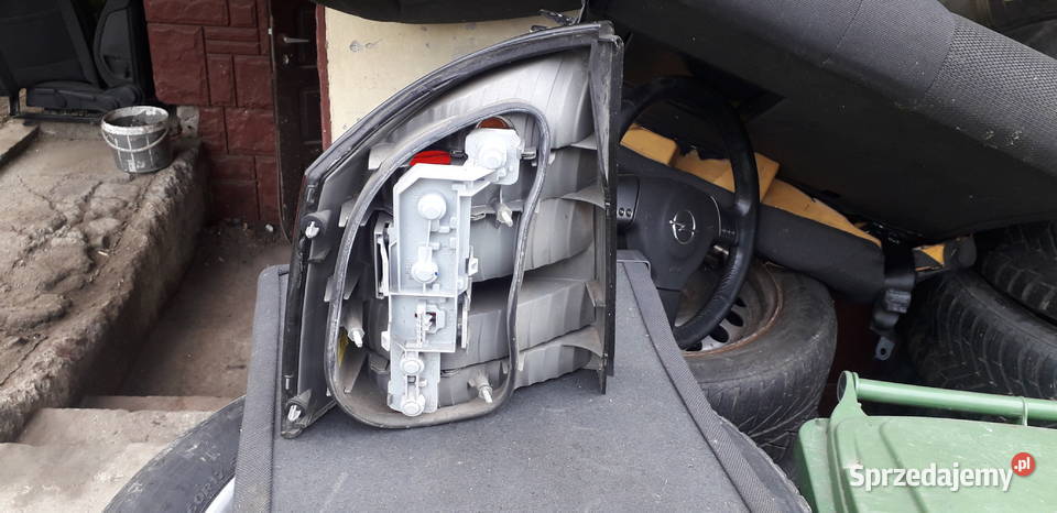 Tylna lampa pasażera Opel Vectra C Hatchback Żabno