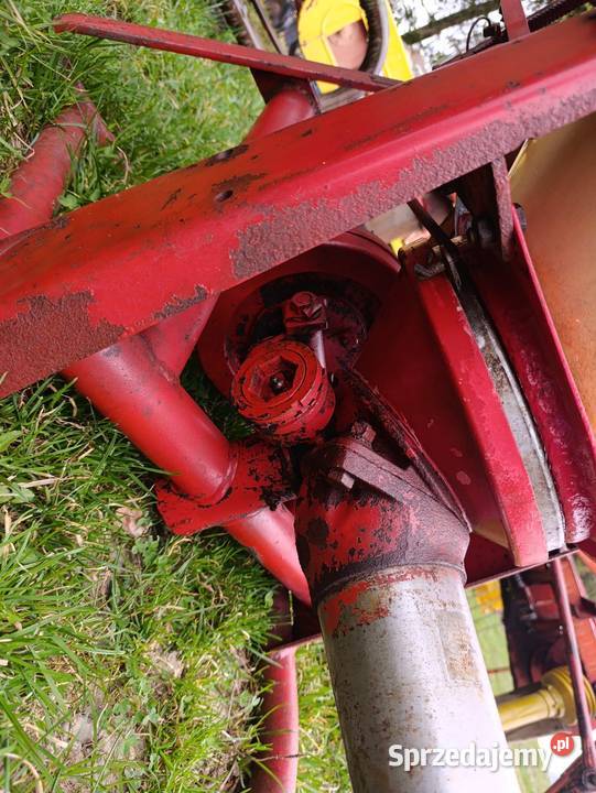Rozsiewacz nawozów 300400L Rozsiewacze nawozów sprzedam