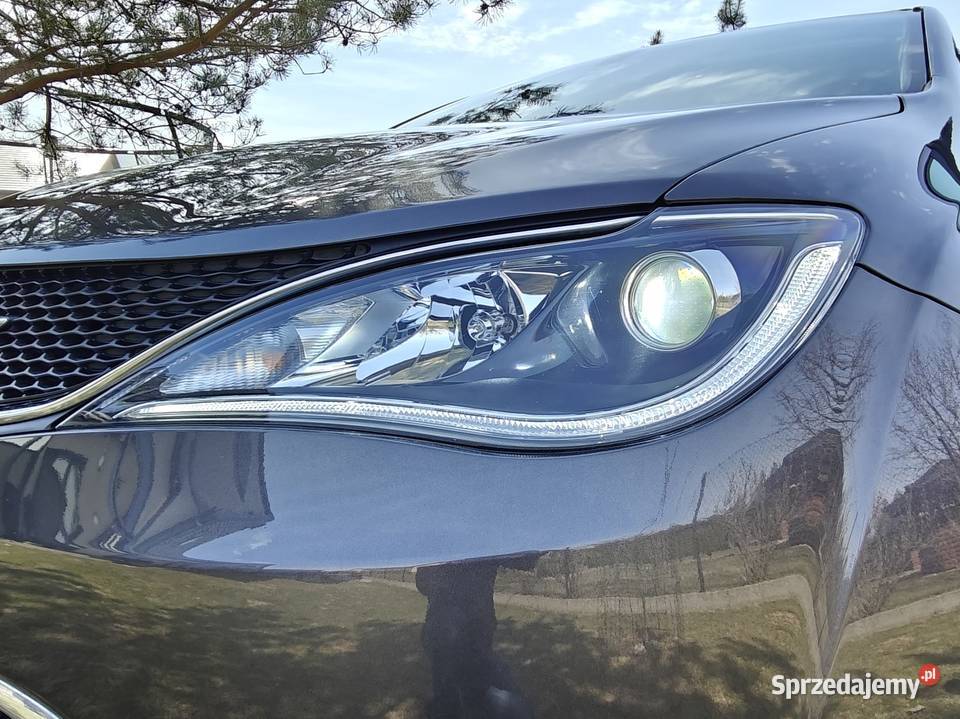 Pacifica 2018 104 przebiegu Wersja 8 osobowa Pacifica