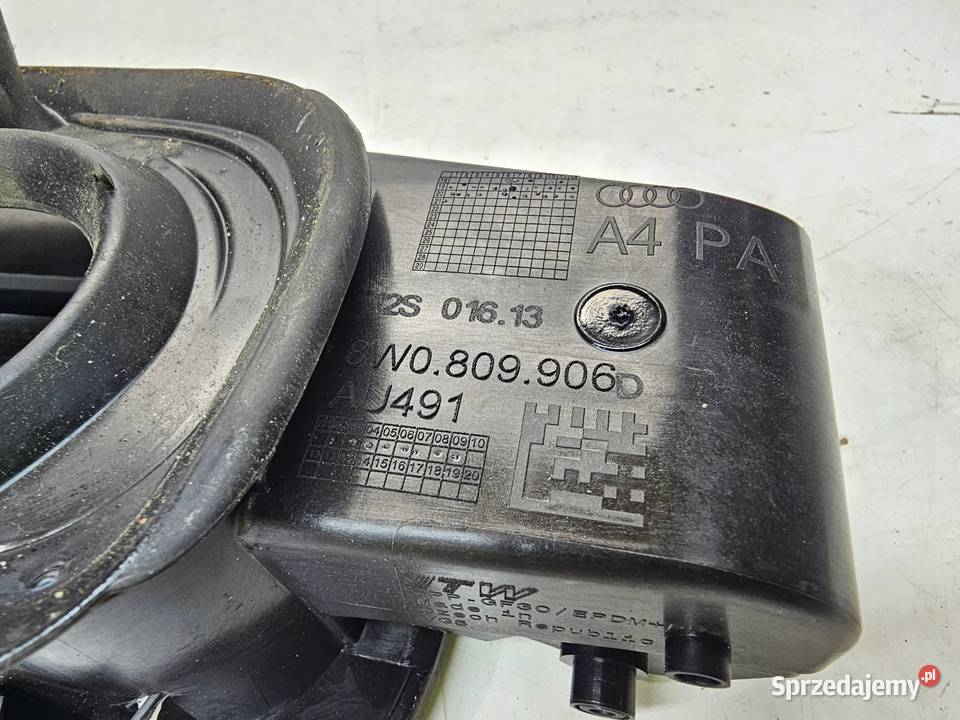 KLAPKA WLEWU PALIWA AUDI A4 B9 LIFT AVANT Przystajń