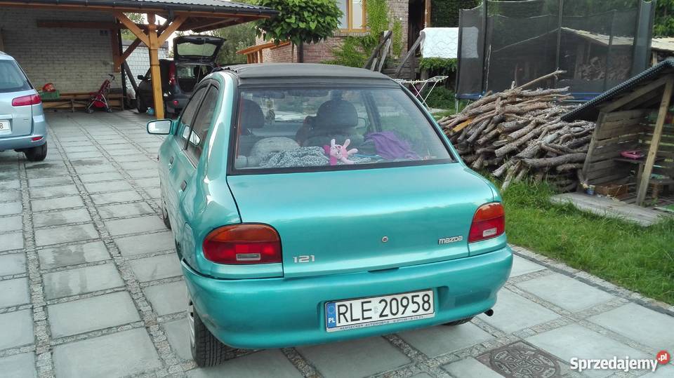 Mazda 121 benzyna otwierany dach Sedan / Limuzyna Leżajsk