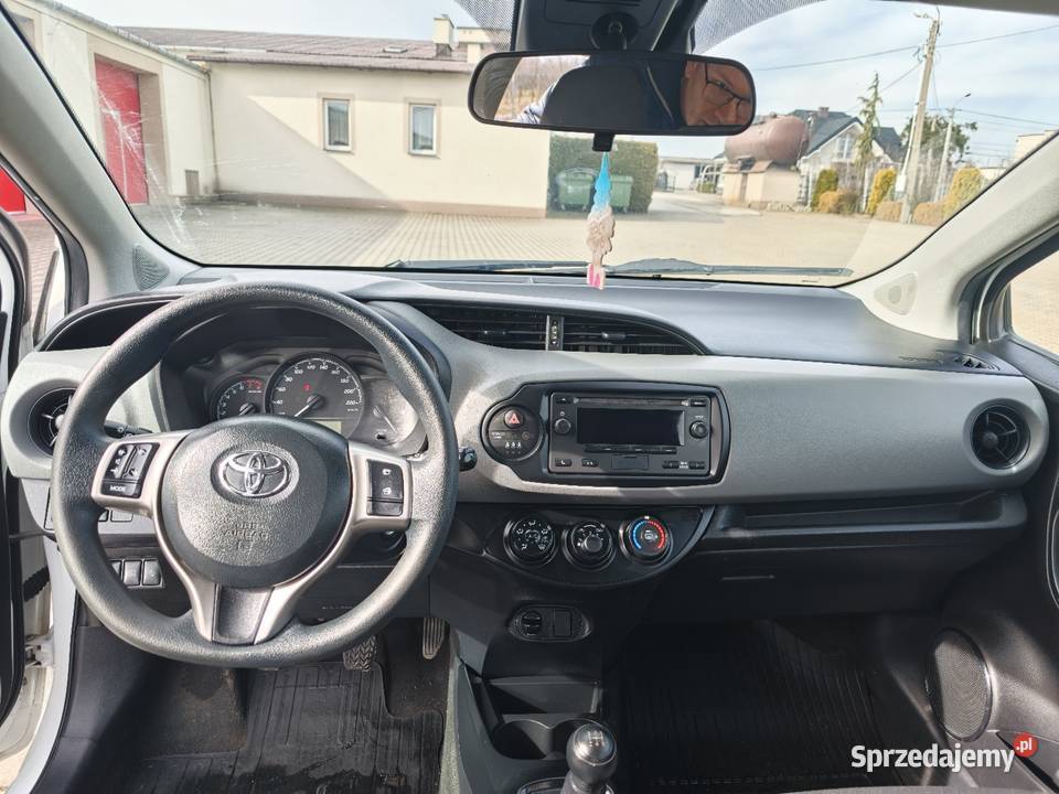 Toyota Yaris III FL 1 0 benzyna Salon Polska Belsk Duży