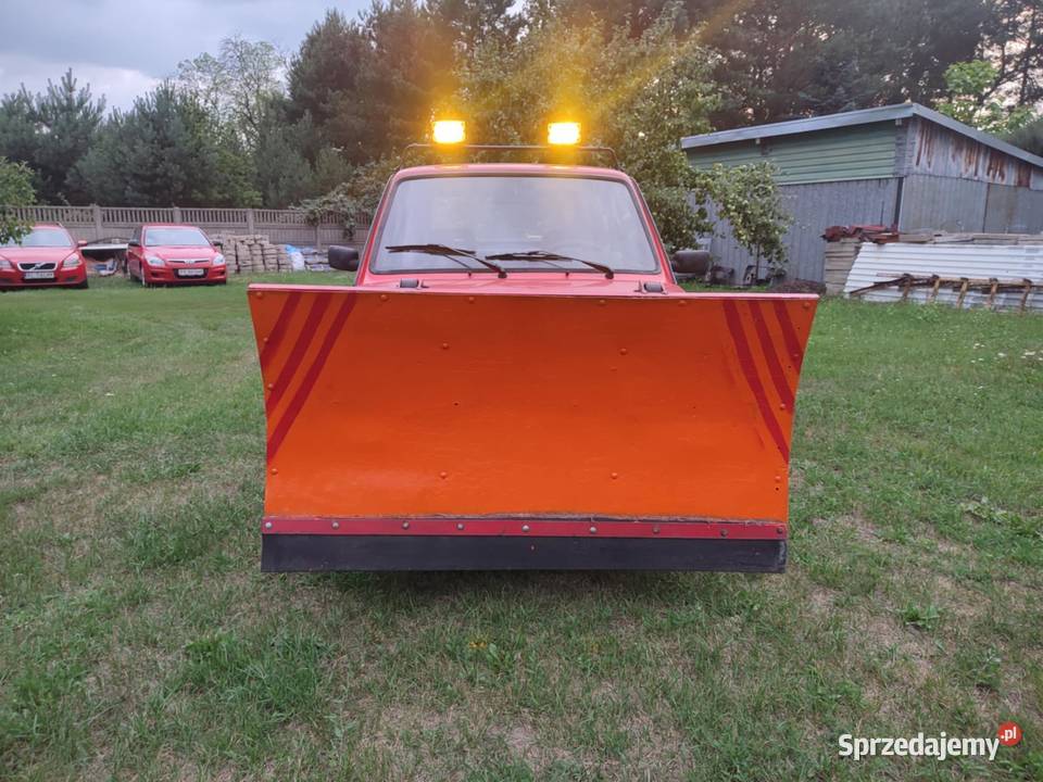 Fiat 126p bez prawa rejestracji autko kolegi benzyna Poddębice