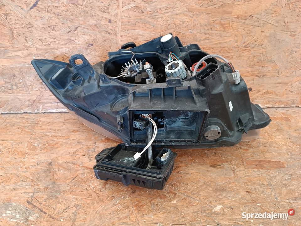 LAMPA LEWY PRZÓD REFLEKTOR EU XENON BMW 1 E81 Nowy Tomyśl