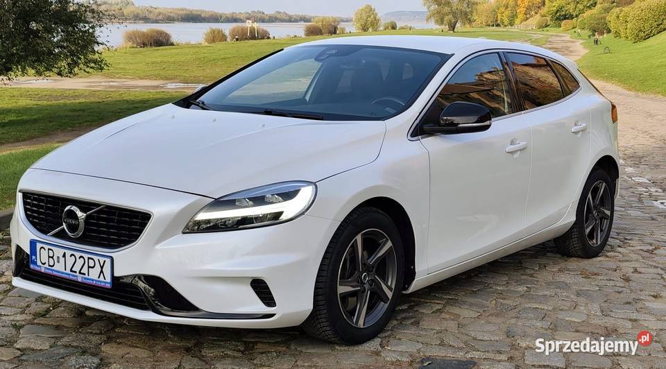 Volvo V40 RDesign 20 Diesel 150 2017 Pierwsza Dolna Grupa