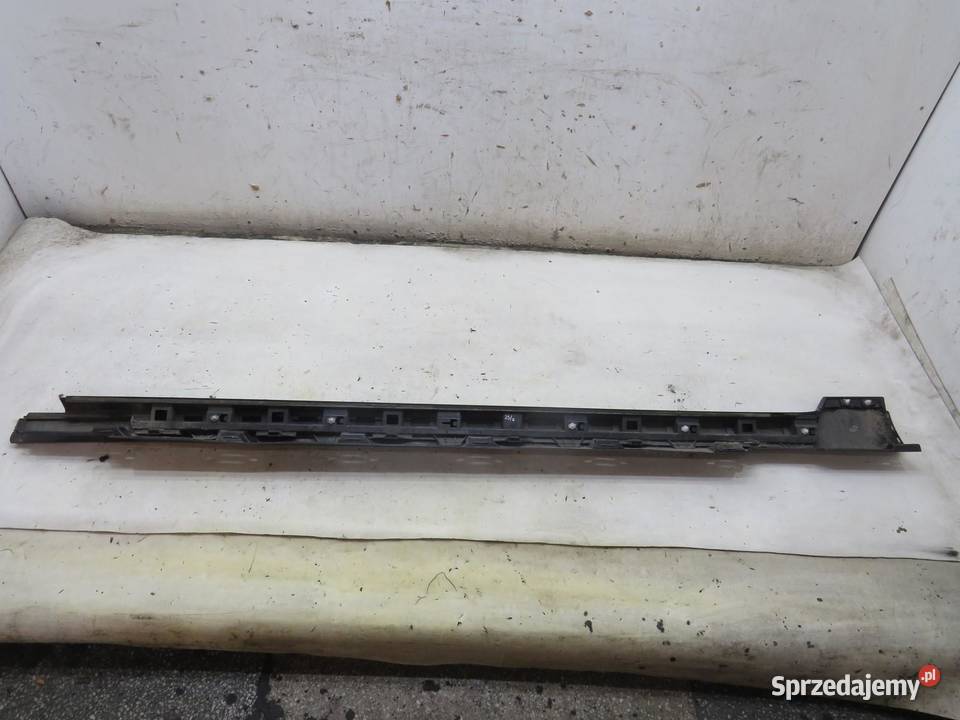 OSŁONA PROGU LEWA SEDAN LH5X PASSAT B8 Progi lubelskie