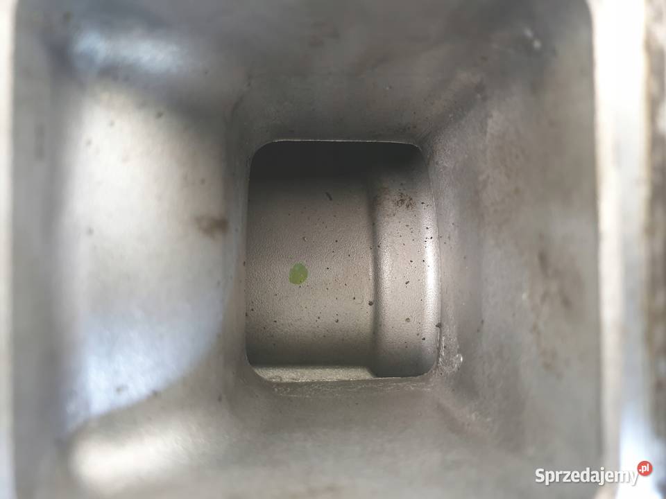 BMW E90 20 i POMPA WSPOMAGANIA Rudka