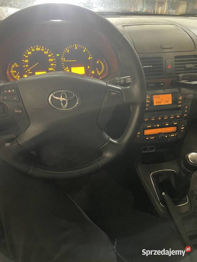 TOYOTA AVENSIS T25 22 D4D manualna warmińsko-mazurskie Szymanowo