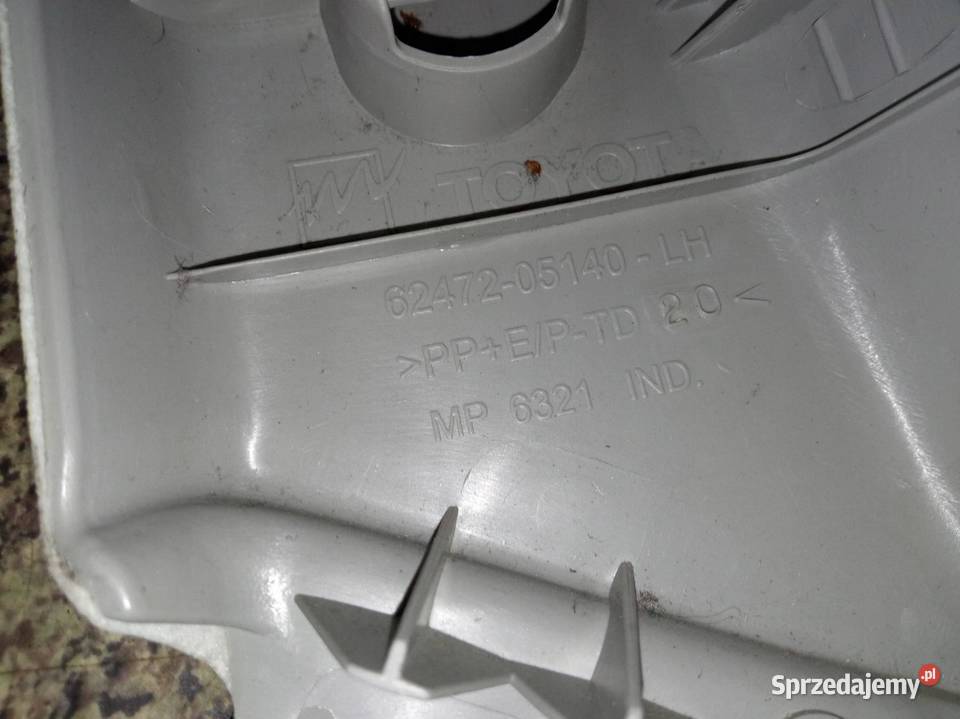 OSŁONA SŁUPKA C LEWA PRAWA KOMBI T27 Toyota osobowe świętokrzyskie