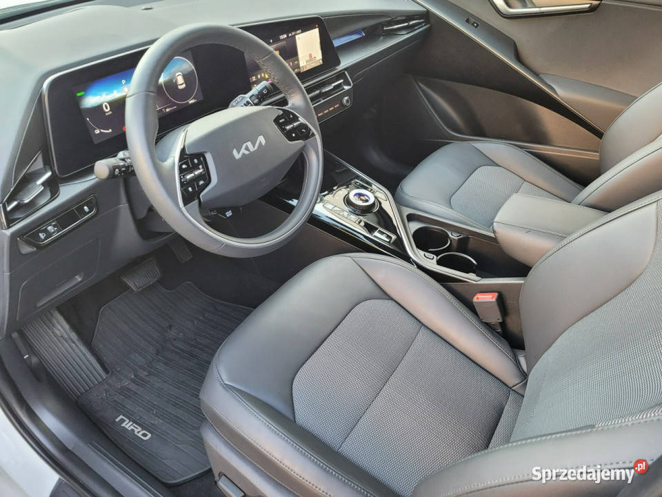 Kia Niro 452 zasiegu64kwh L Tech Pompa ciepła sprzedam