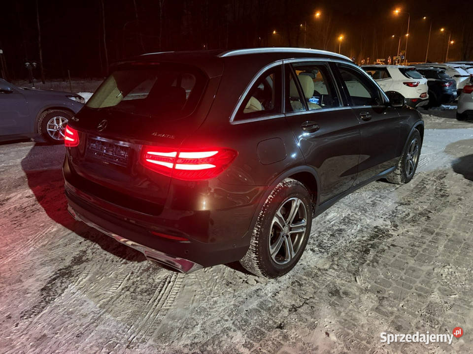 Mercedes GLC 250 Europa Skóry Hak LEDy ILS Motoryzacja Lipówki