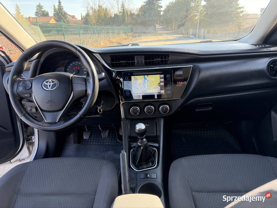 Ładna Corolla LIFT GAZ SEKWENCJA Ledy Tablet Śrem