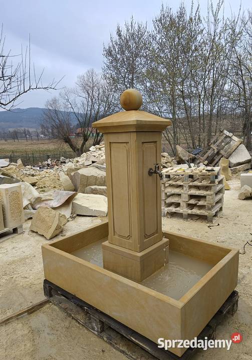 Fontanna z naturalnego piaskowca naturalny Kamienna Góra