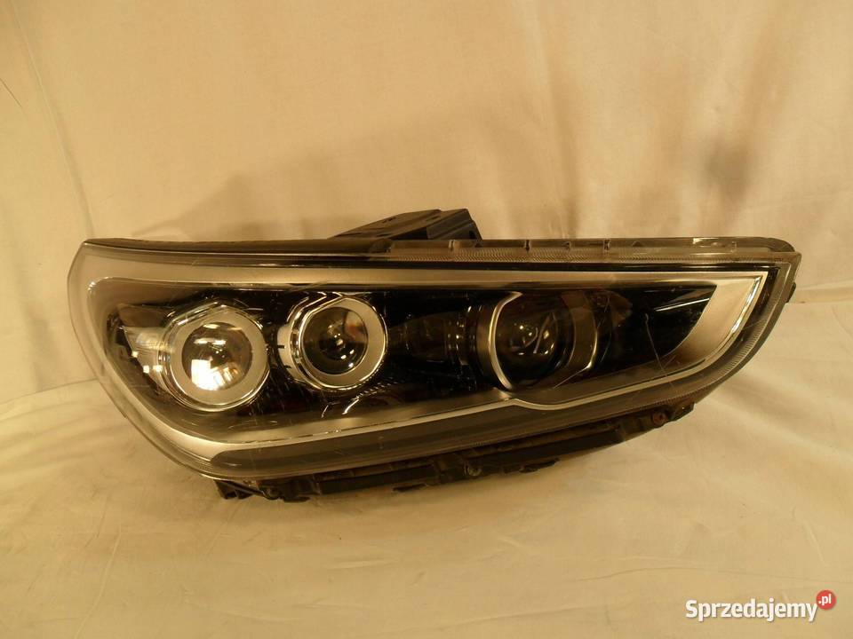 REFLEKTOR PRZÓD STRONA PRAWA HYUNDAI I30