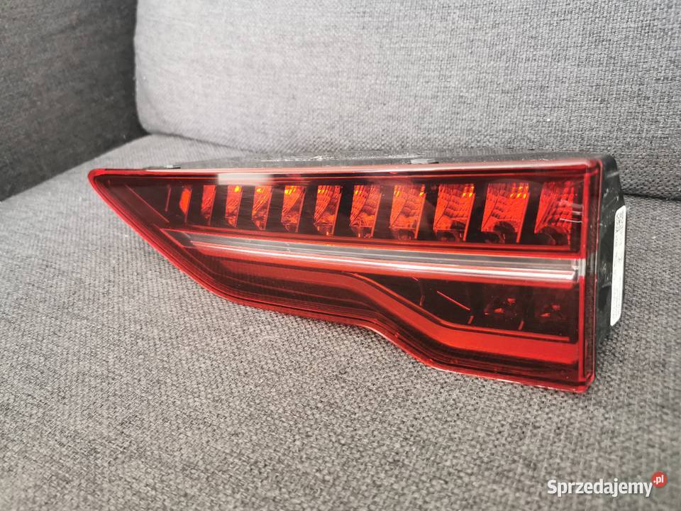 LAMPA PRAWY TYŁ TYLNIA JAGUAR IPACE J9D313A420CB Pielgrzymka