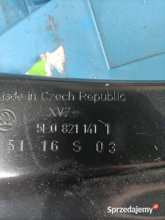 5E0821141 Wspornik błotnika LEWY PRZÓD OCTAVIA 3 Luzino