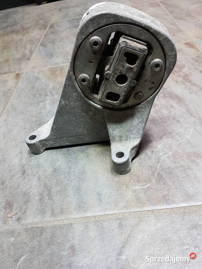 VOLVO XC90 44i v8 poduszka silnika wspornik lapa