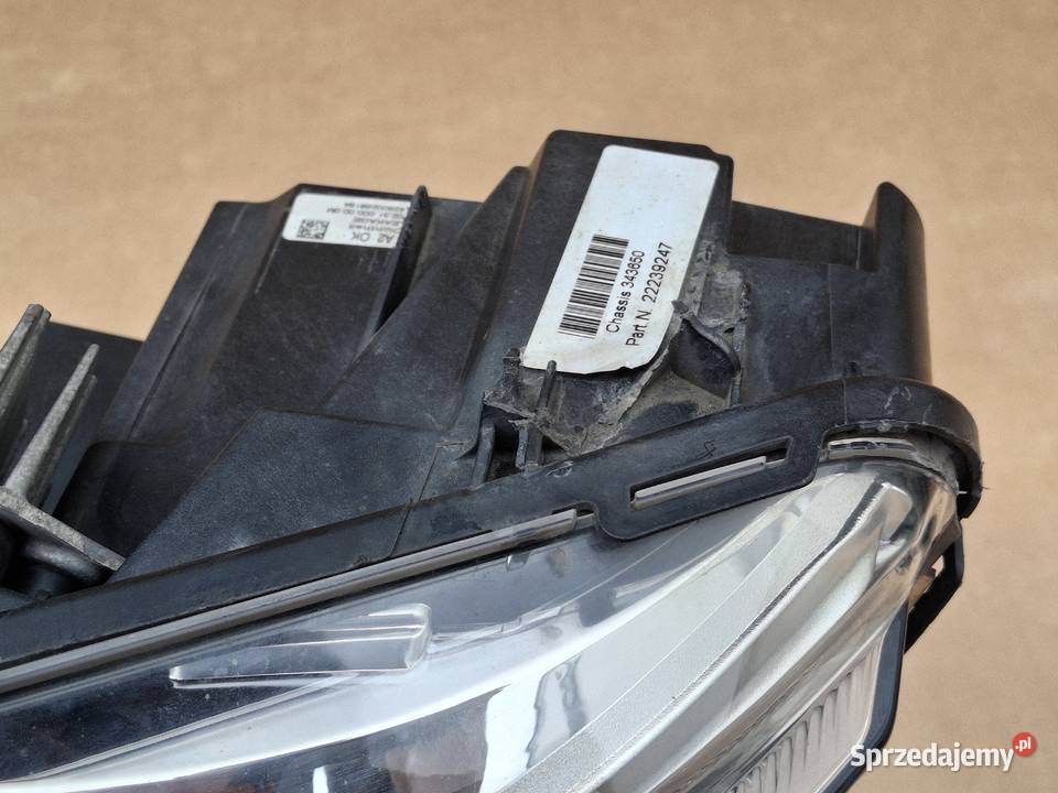 VOLVO FH4 FH 4 REFLEKTOR PRAWY BIXENON LAMPA lubuskie Bieleń sprzedam