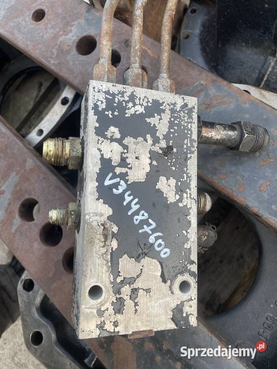 ROZDZIELACZ BLOK HYDRAULICZNY V34487600 VALTRA Kielce sprzedam