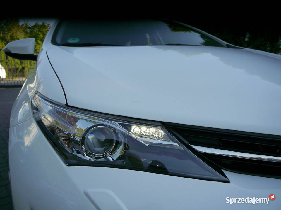 Toyota Auris 18 Hybrid Skóra stan centralny zamek Motoryzacja sprzedam