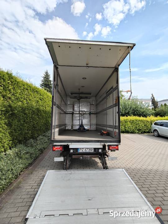Usługi transportowe Poznań Auto z windą Paleciak Swarzędz