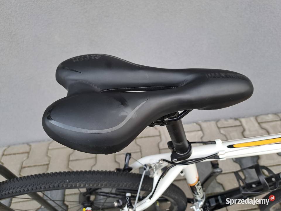 rower szosowy BTwin racing cross