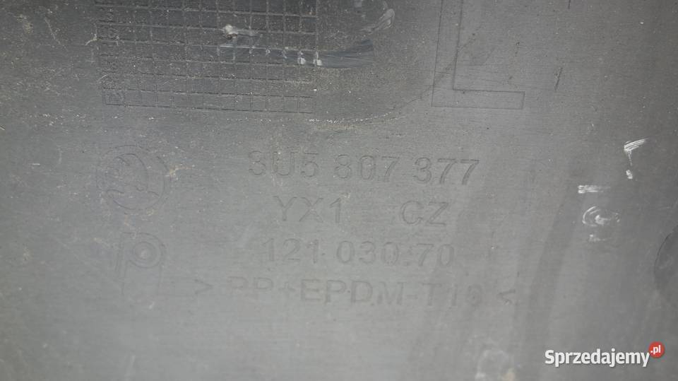 ŚLIZG PRAWY LEWY ZDERZAKA TYŁ SKODA SUPERB I Ruda Śląska