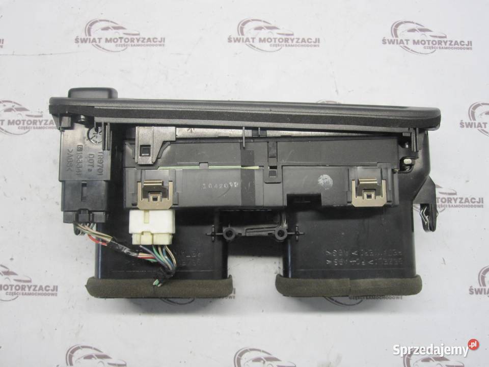 LEXUS GS II 01r kratka nawiewu 5566030340