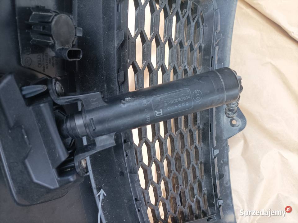 Audi RS3 1216 Atrapa radar spryskiwacze Łódź sprzedam