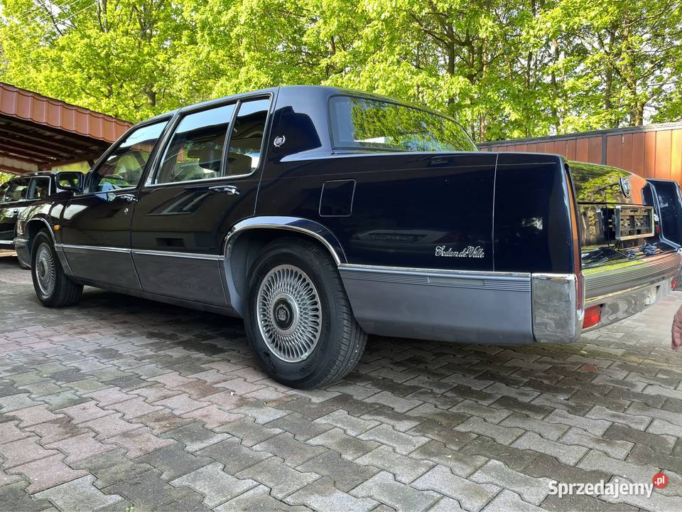 Cadillac Sedan de Ville Oryginał Szwajcaria Sedan / Limuzyna Opole