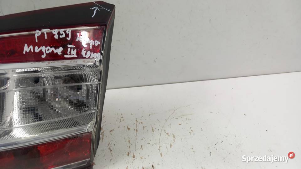 RENAULT MEGANE III KOMBI LAMPA TYŁ PRAWA W KLPAĘ Zbierkowo sprzedam