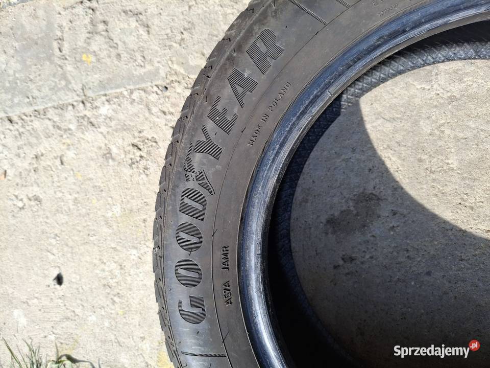 Opony całoroczne GoodYear 23555R17 Przystajń