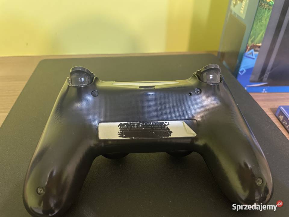 PlayStation 4 Stan Idealny zestaw Bukowiec