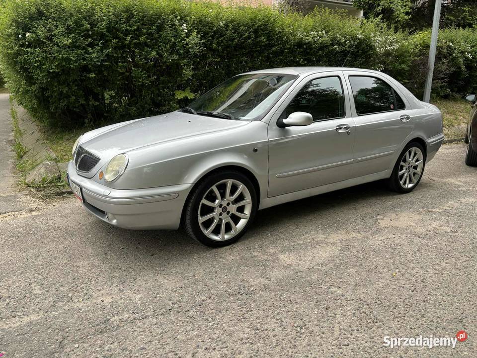 Lancia Lybra 20 Emblema Rok produkcji 2004 Gdańsk
