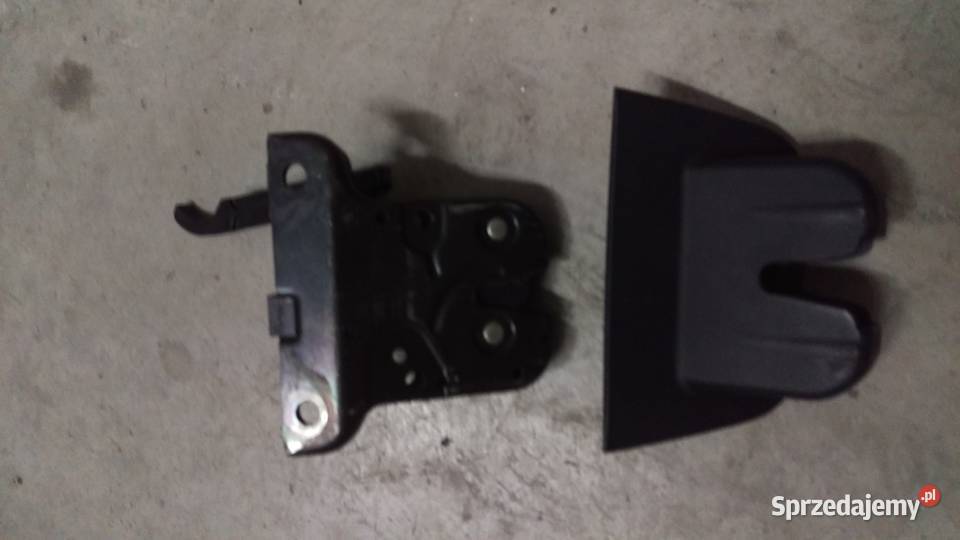 ZAMEK TYLNEJ KLAPY AUDI A 3 8P Wrocław