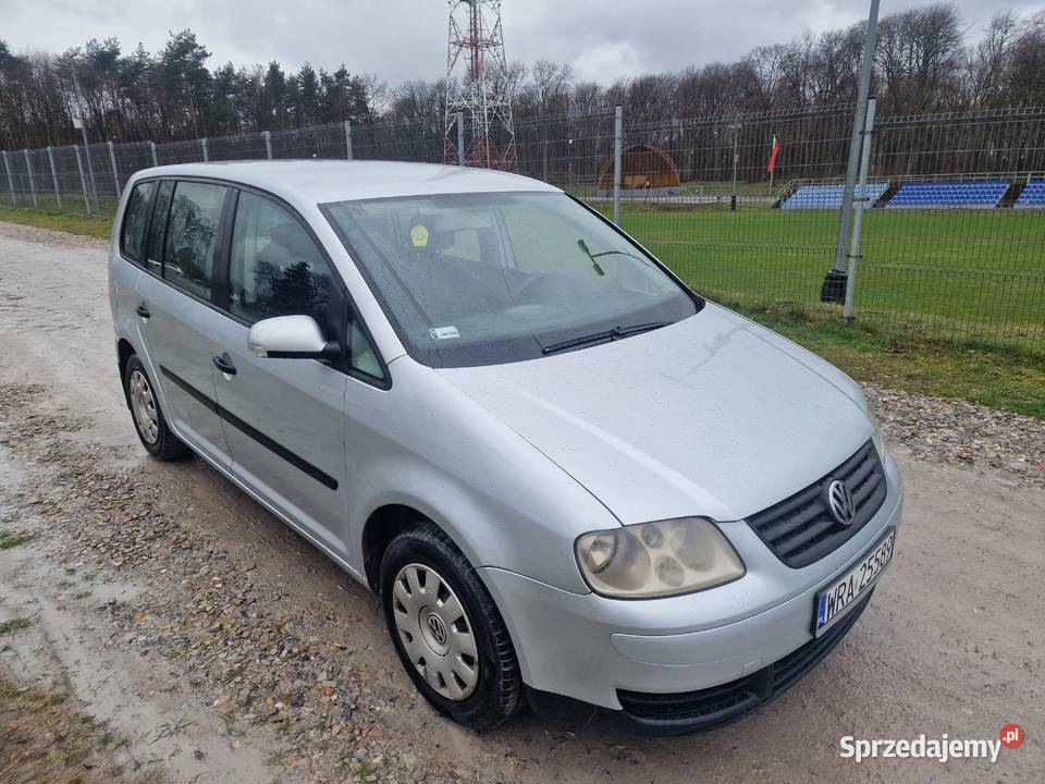Volkswagen Touran 16 FSI Parznice