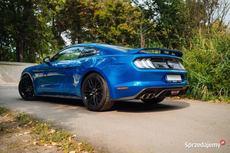 Ford Mustang GT V8 50 niebieski