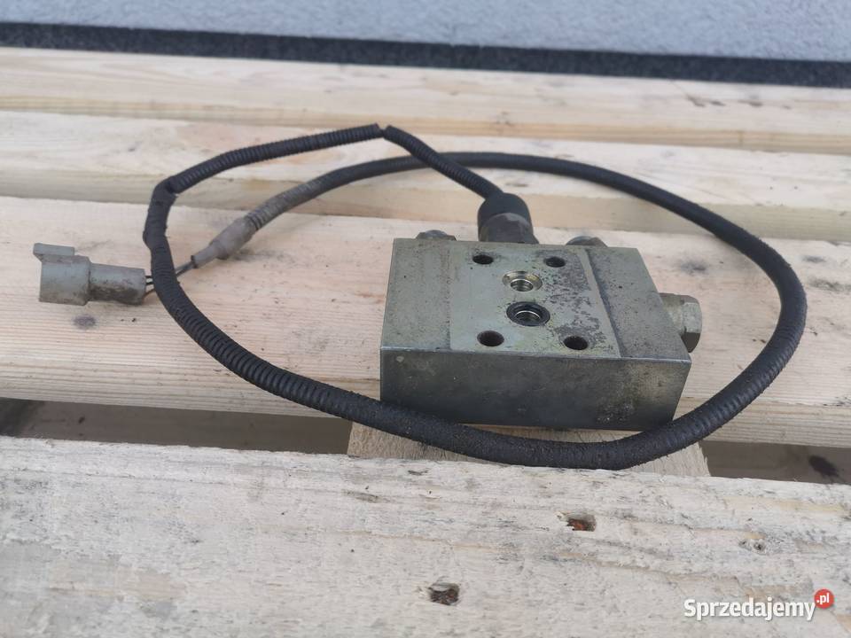 Manitou MT 2002r Zamek podpory wielkopolskie Wilkowo sprzedam