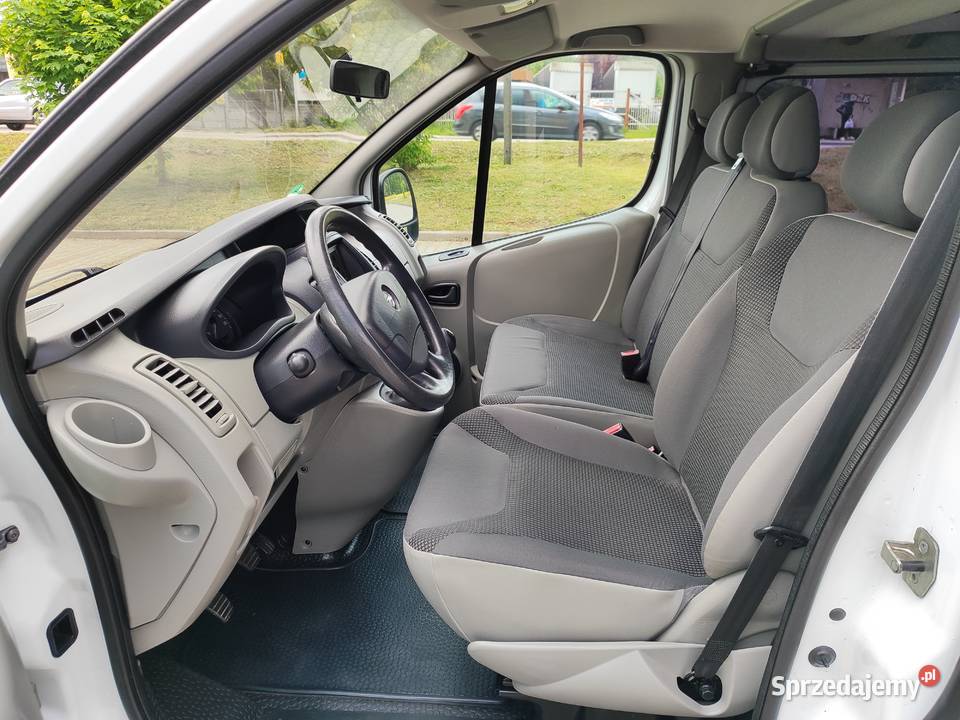 Opel Vivaro Long 9 osób z Niemiec Nawiewy Wójtostwo