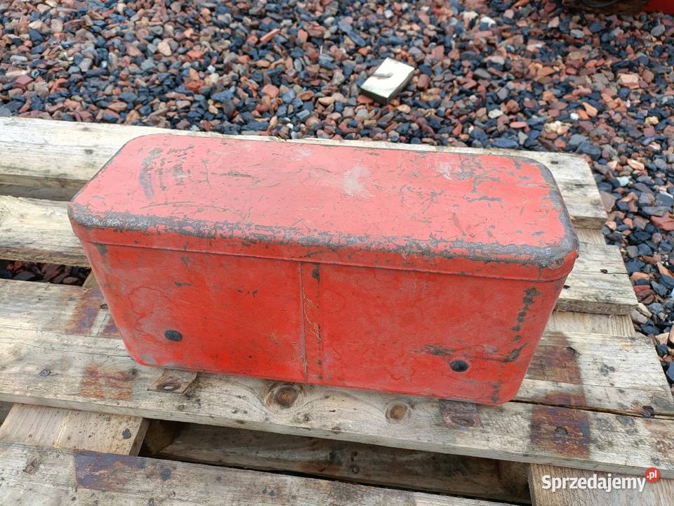 Skrzynka narzędziowa Ursus Zetor z mocowaniami