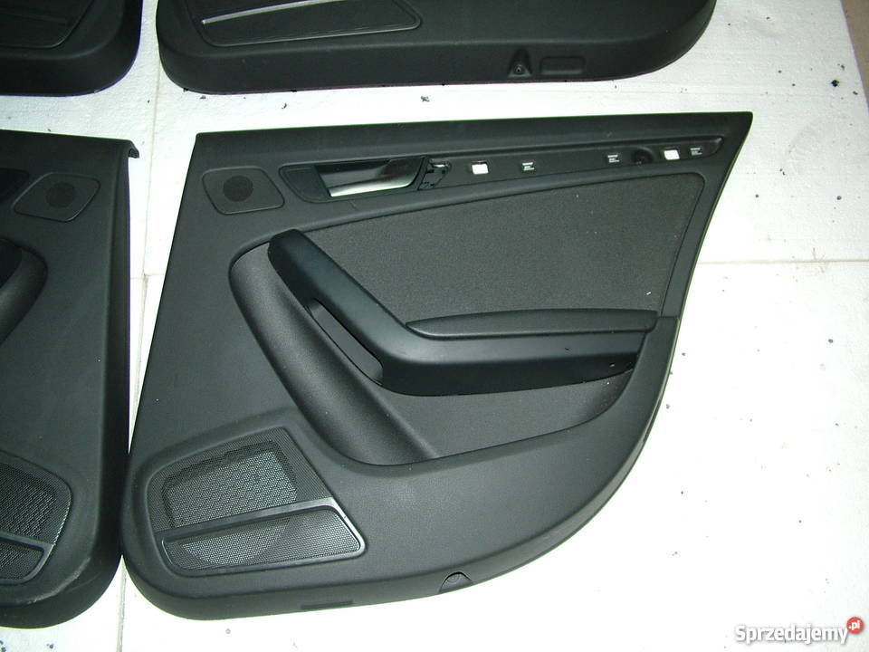 AUDI A4 B8 Tapicerka drzwi tył lewa prawa sprzedam