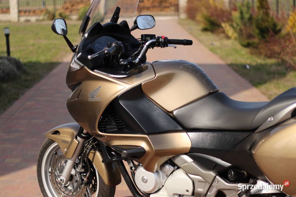 HONDA NTV 700 Deauville