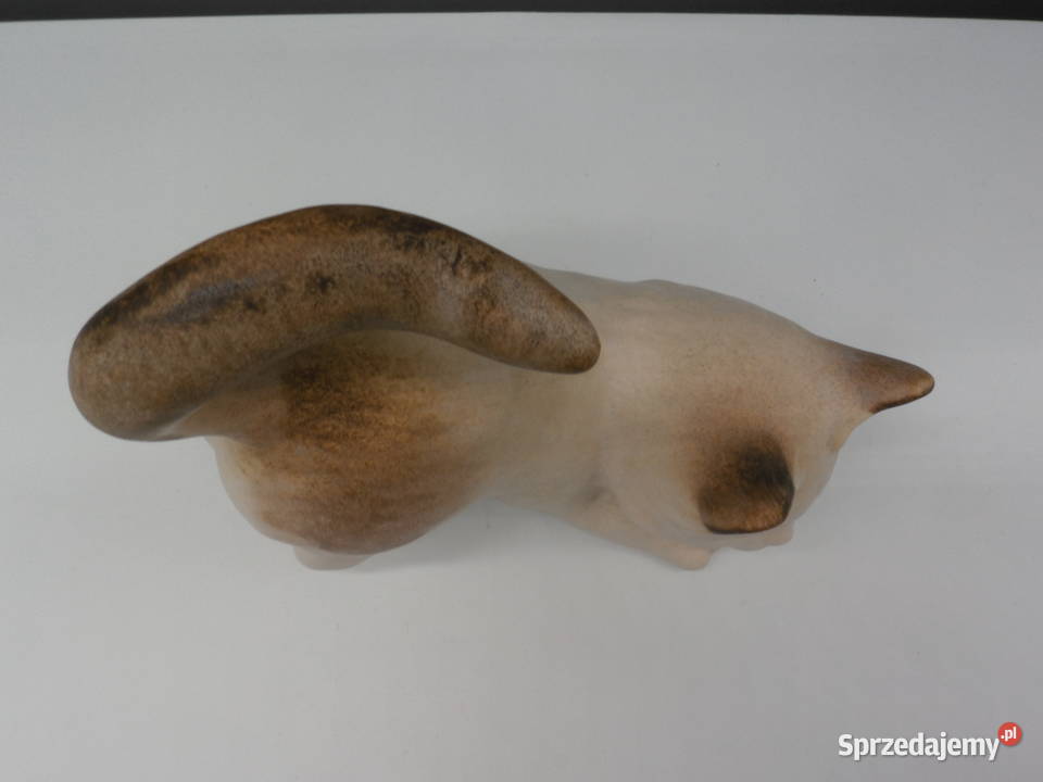 Urocza Ceramiczna Figurka Kota Vintage Polujący wielkopolskie Raszków