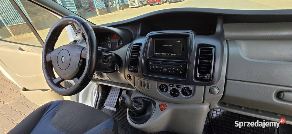 RENAULT TRAFIC II 20DCi NAVITOMTOM KLIMATYZACJA nieuszkodzony