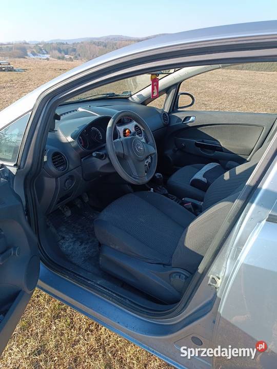 Opel corsa D 12 benzyna 4/5 Kwaśniów Górny